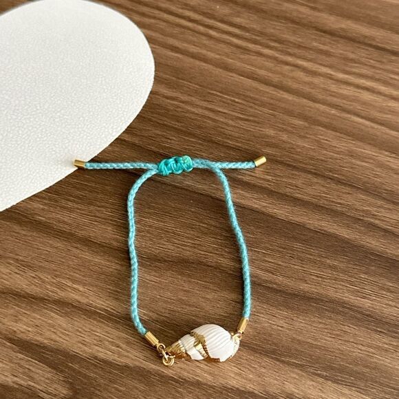 SeaShell Bracelet Q176 - Picture 3 of 5